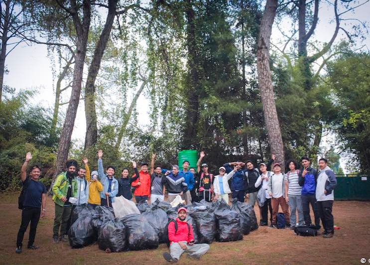 Trail cleanup/Volunteer  tourism in Nepal
